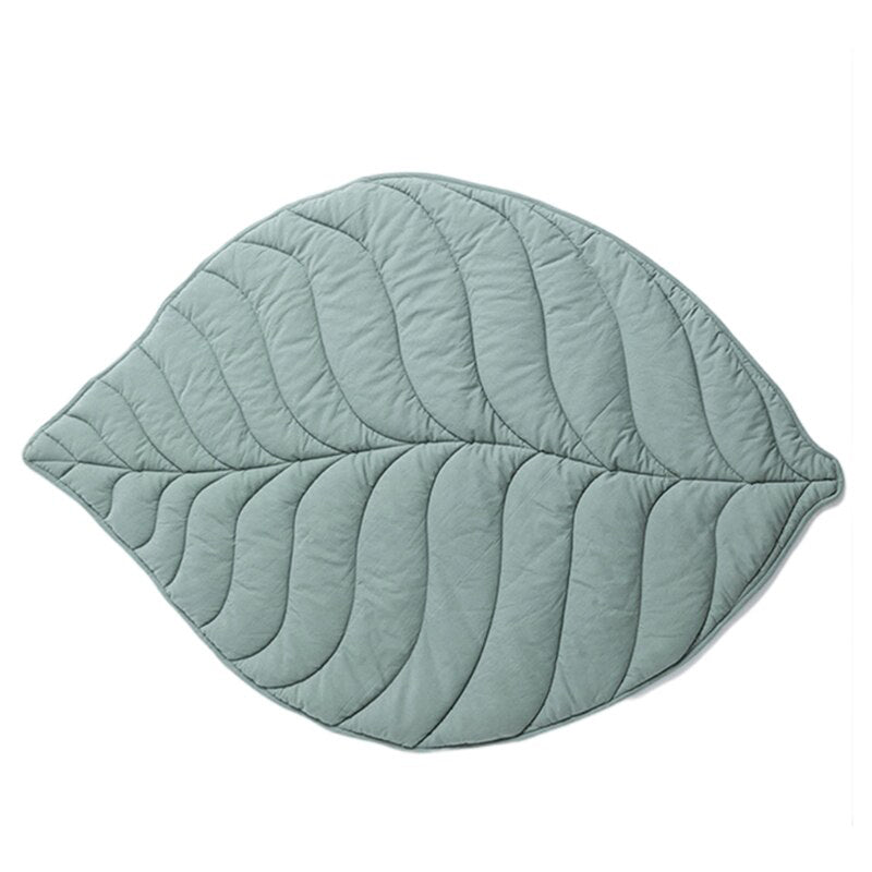 Washable Leaf Shaped Warm and Cozy Indoor Cotton Pet Blanket_1