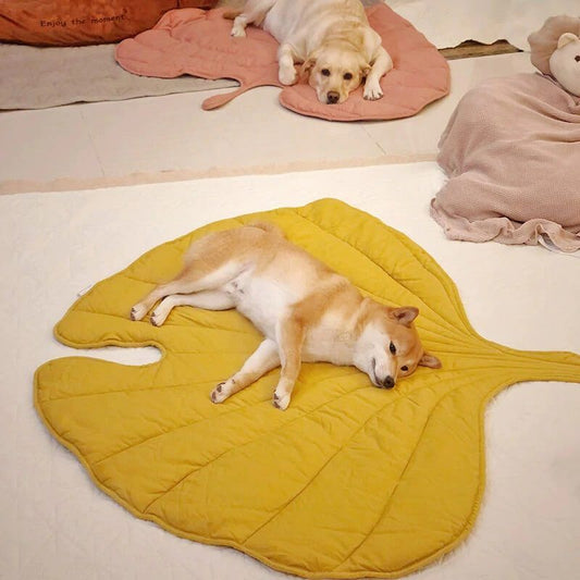 Washable Leaf Shaped Warm and Cozy Indoor Cotton Pet Blanket_11